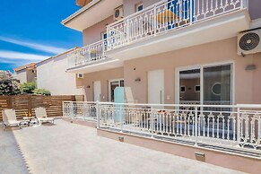 Nikos & Maria Studios II