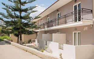 Nikos & Maria Studios II