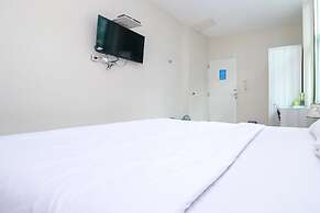 Blossom Resident Blok M