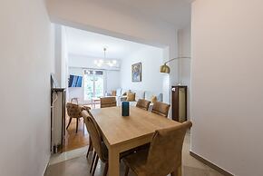 Victoria Queens Suites Apartments