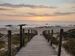 Apartment by the Sea, With Pool