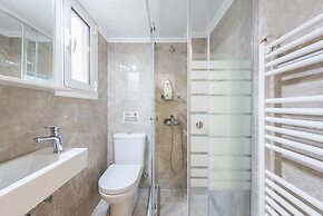 Victoria Supreme Suite