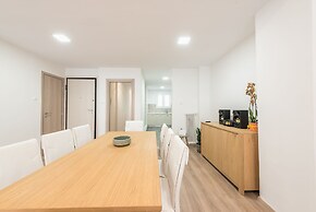 Athens Crystal Suites Apartments
