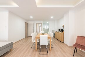 Athens Crystal Suites Apartments