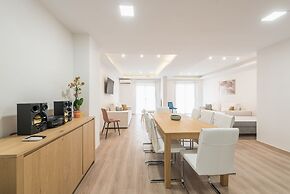 Athens Crystal Suites Apartments