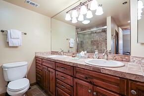 Silver Bear 22 Pet-Friendly, Cozy, Underground Parking, Walk to Canyon