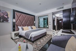 Krystal Palace Douala