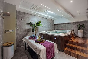 Krystal Palace Douala