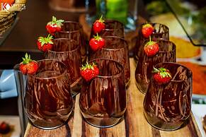 Krystal Palace Douala