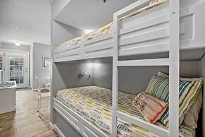 Horizon South by Book That Condo