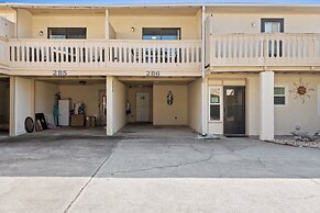 Horizon South by Book That Condo