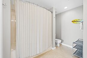 Splash Beach Resort by Book That Condo