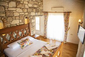 Stone Garden Tas Hotel