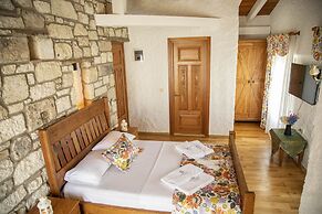 Stone Garden Tas Hotel