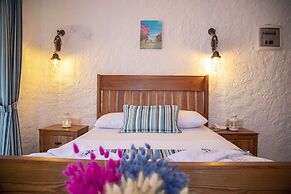 Stone Garden Tas Hotel