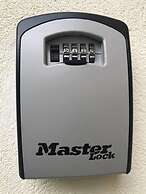 Peter House 24-7 - Self Check in