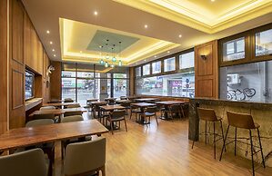 Hej Taipei Arena Hotel