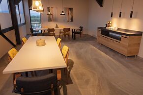 Valent Otel Business