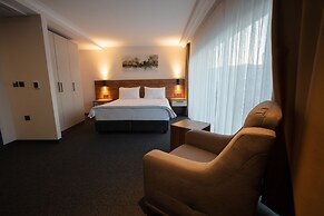 Valent Otel Business