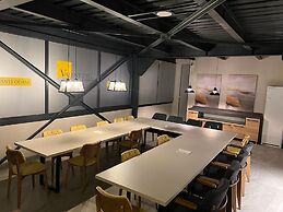 Valent Otel Business