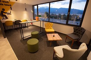 Valent Otel Business