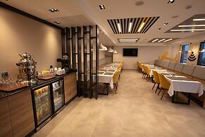 Valent Otel Business