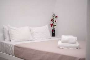 Iatis View Collection - Adults Only