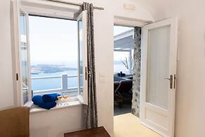 Iatis View Collection - Adults Only