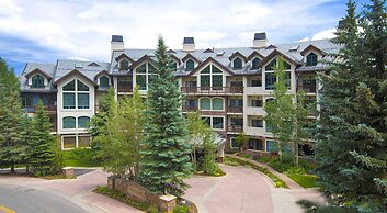 Oxford Court #305 3 Bedroom Condo by Redawning