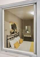 PargaLand Studios & Apartments