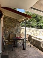 PargaLand Studios & Apartments