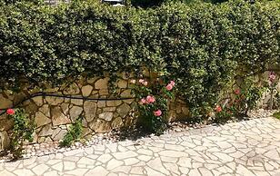 PargaLand Studios & Apartments