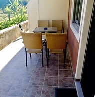 PargaLand Studios & Apartments