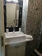 PargaLand Studios & Apartments