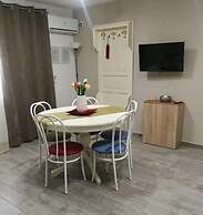 PargaLand Studios & Apartments