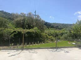 PargaLand Studios & Apartments