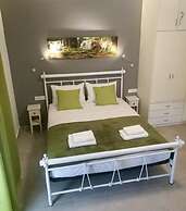 PargaLand Studios & Apartments