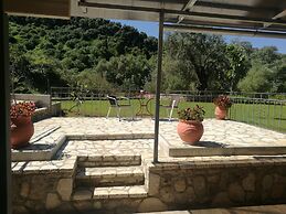 PargaLand Studios & Apartments