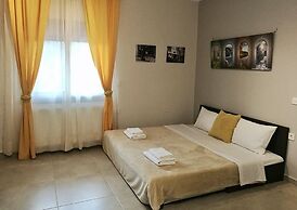 PargaLand Studios & Apartments