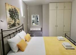 PargaLand Studios & Apartments