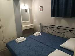 PargaLand Studios & Apartments