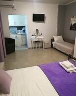 PargaLand Studios & Apartments