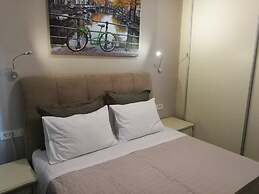 PargaLand Studios & Apartments