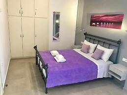 PargaLand Studios & Apartments