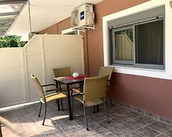 PargaLand Studios & Apartments