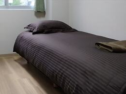 Issyuku Higashiueno Hotel