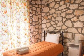 Harmony Villa 1 - 2bedrooms-sleeps 4-fast Wifi- Parking-near Laganas B