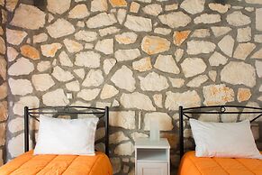 Harmony Villa 1 - 2bedrooms-sleeps 4-fast Wifi- Parking-near Laganas B