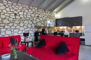 Harmony Villa 1 - 2bedrooms-sleeps 4-fast Wifi- Parking-near Laganas B