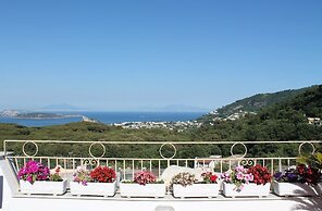 Villa La Favola With sea View